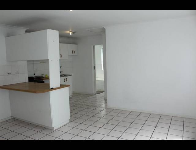 2 BEDROOM PROPERTY TO RENT IN OOSTERSEE